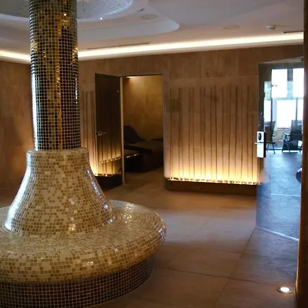 Готель Hotel Galanta 4*