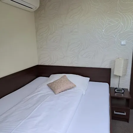 Hotel Galanta 4*