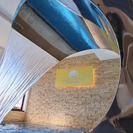 Hotel Galanta Galanta