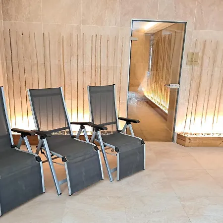 Hotel Galanta Готель Ґаланта