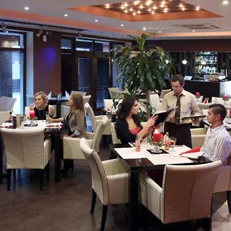 Hotel Galanta Galanta
