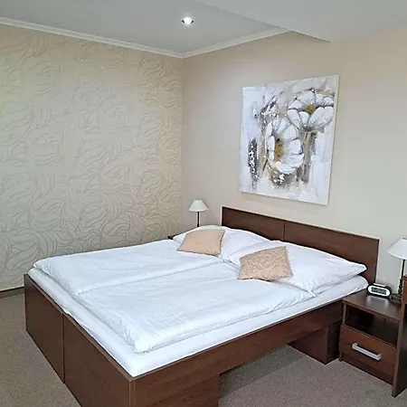 Hotel Galanta 4* Galanta