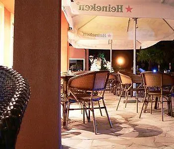 Hotel Galanta Galanta