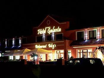 Hotel Galanta 4*